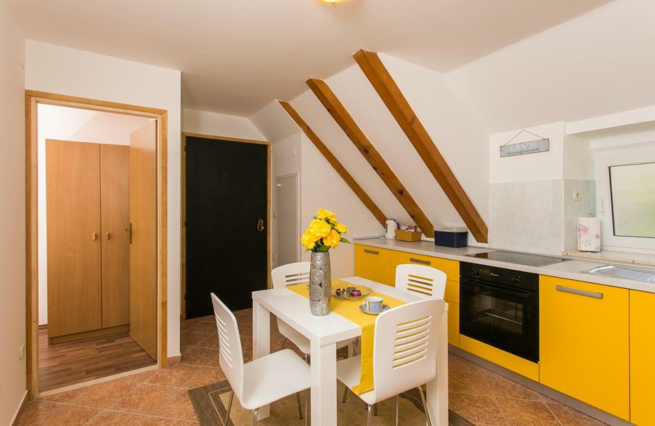 Iva Apartments Цавтат Екстер'єр фото